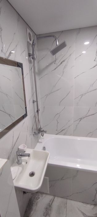 Продам 1кв Центр  4/9 36200 без комиссии!!