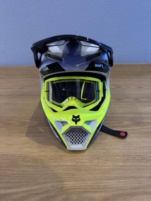 Capacete Fox com Óculos