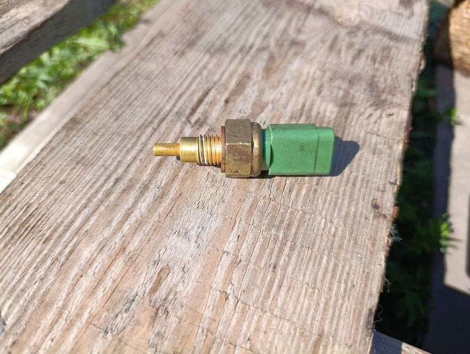 Czujnik temperatury Aprilia SX 125 18 – 21r zielony głowicy silnika A4