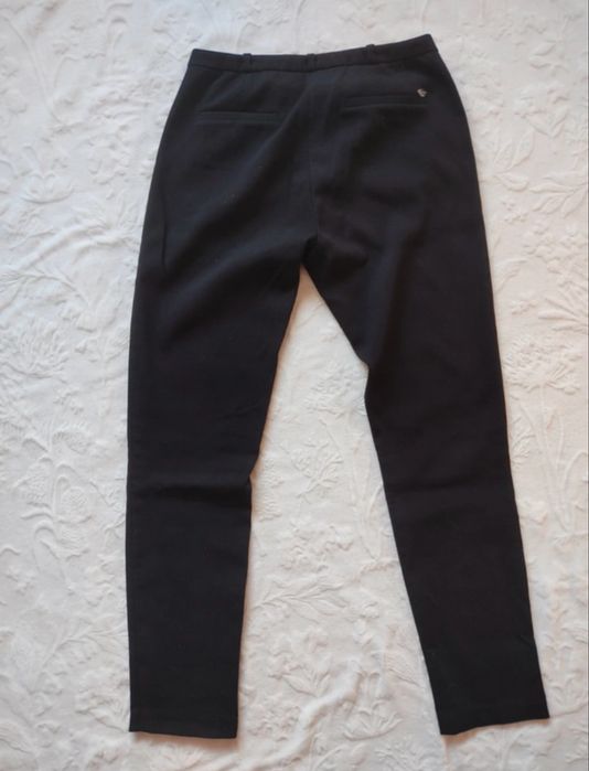 Eleganckie czarne spodnie rozm. 34 firmy Reserved