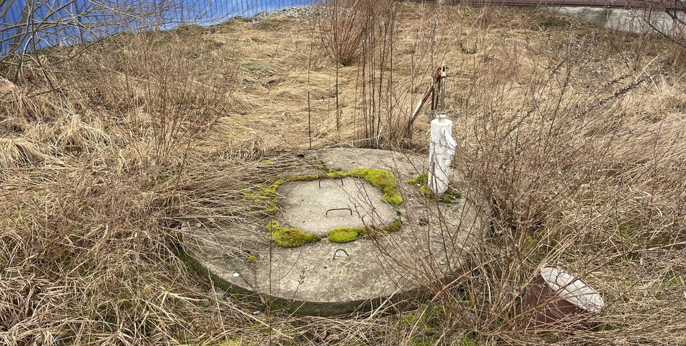 Участок 24 сотки, жилая улица, рядом река, недвижимость, с. Рожны