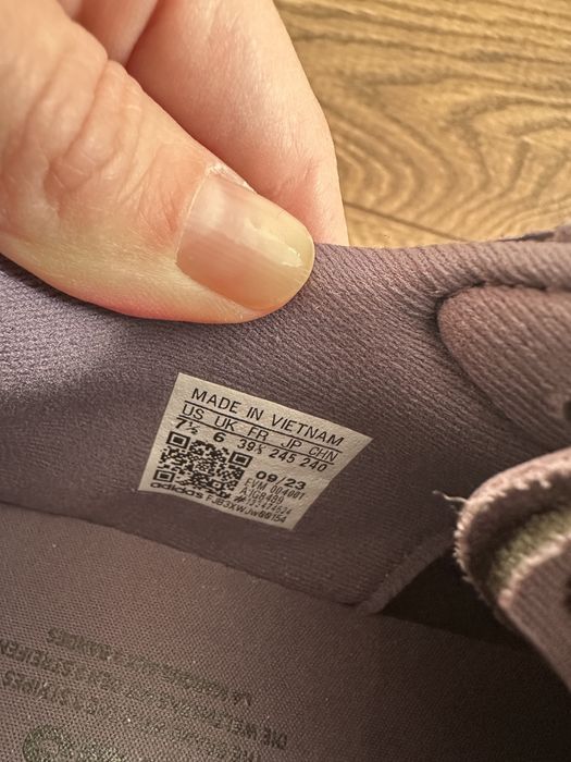 Кросівки адідас Ozweego