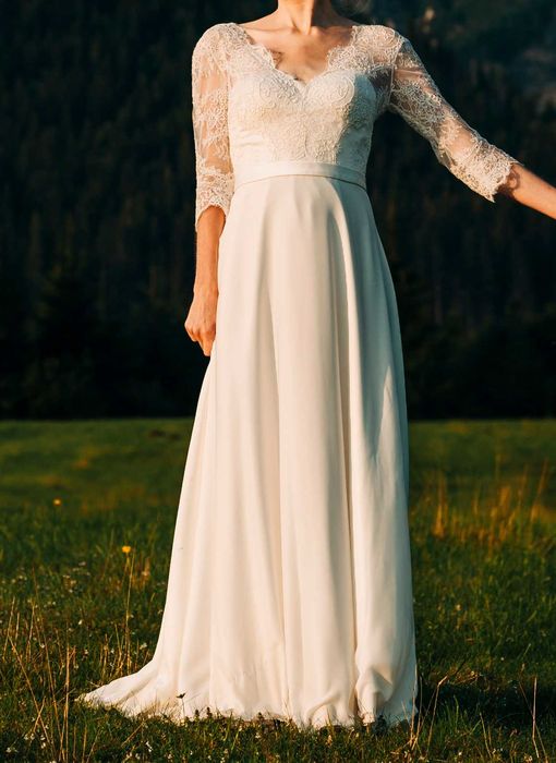 Suknia ślubna La Petra z koronką