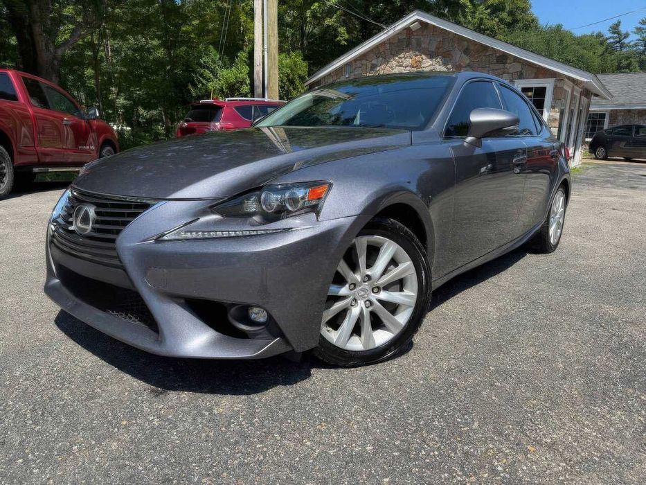 Lexus IS 300      2016