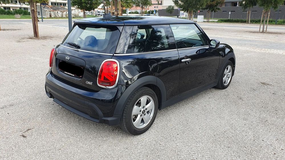 MINI 3 Portas One Essential