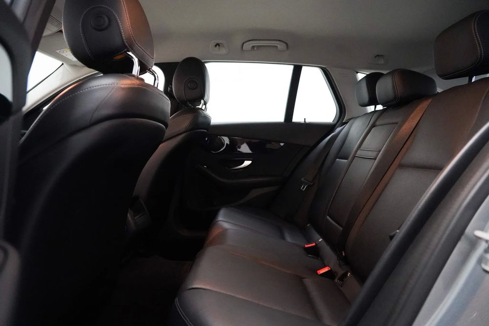Mercedes-Benz C 220 — fotografia 7