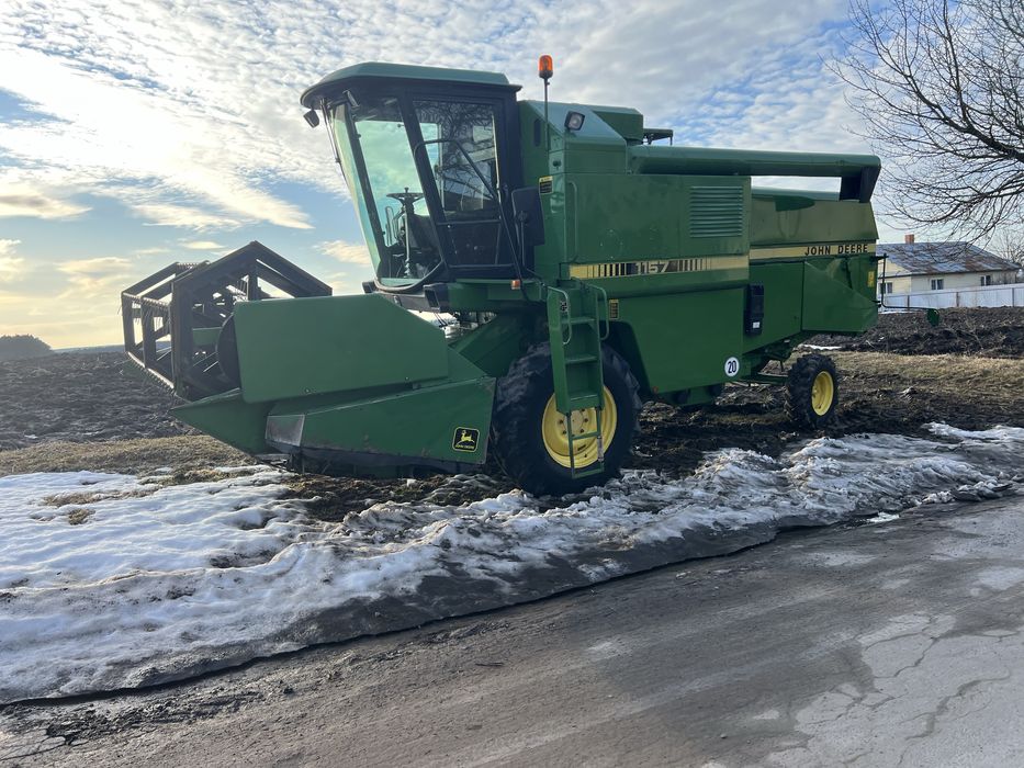Свіжопривезений комбайн John Deere 1157 жатка Шумахер