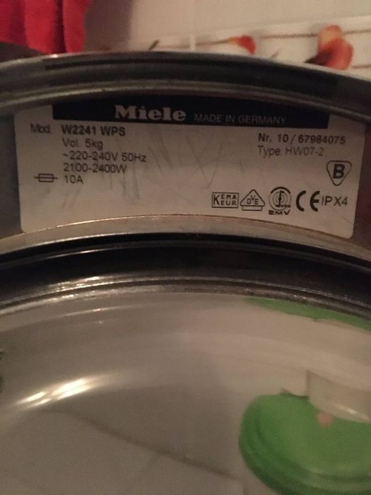 Пральна машина Miele