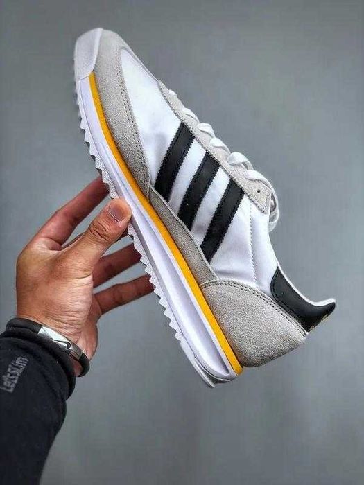 Жіночі кросівки Adidas Originals SL 72 РОЗПРОДАЖ НАЛОЖКА Адідас