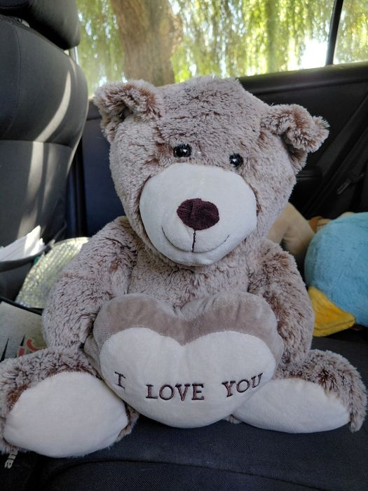 Peluche - "I Love You"