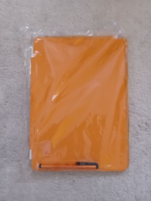 Etui futerał na iPad tablet + długopis + folia
