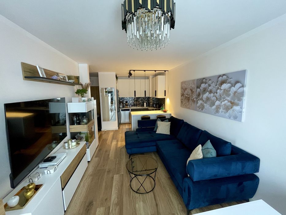 Mieszkanie 2-pokojowe | Os. Unii Europ.| 3p. | Miejsce postojowe