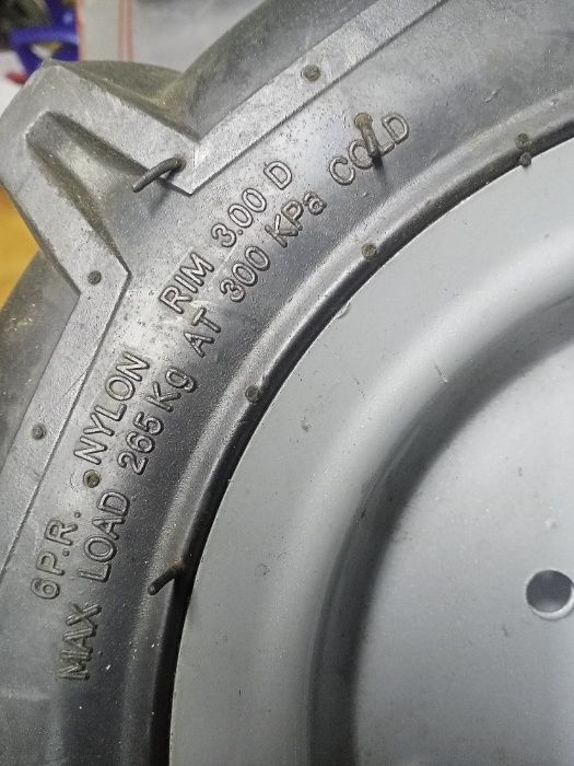 Roda e pneu alfaias agriculas