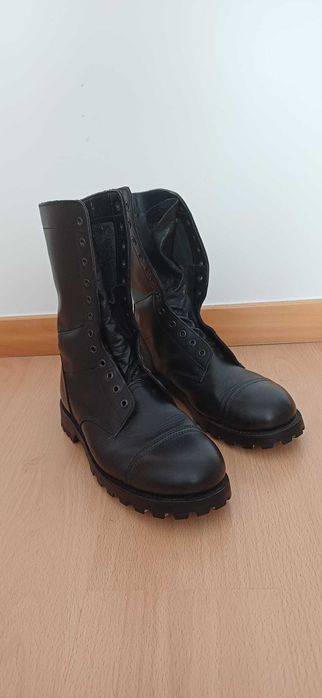 Botas estilo Militar (Novas)