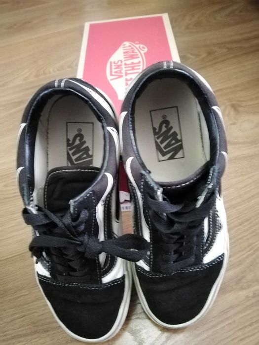 Tenis VANS Chamas