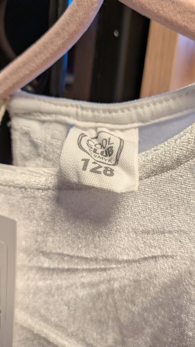 Nowa bluzeczka na okazje 128