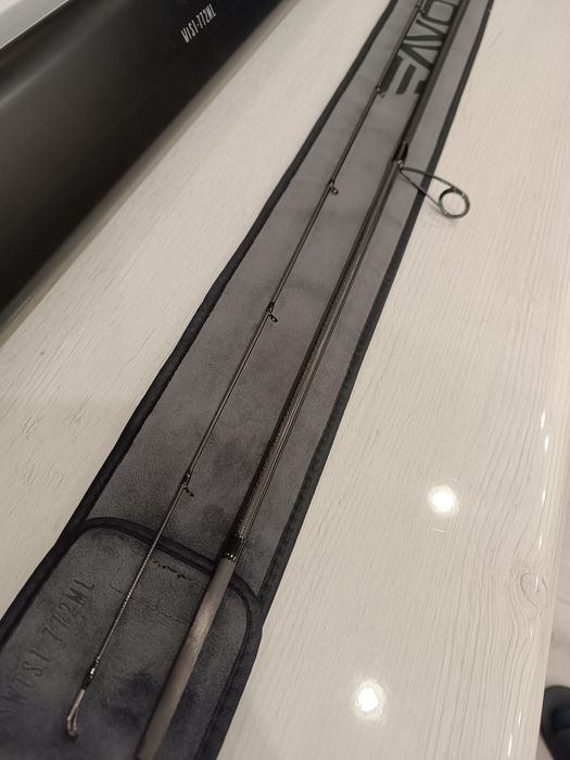 Спінінг Favorite Black Swan BSWTS1-772ML 2.32m 4-18g Fast