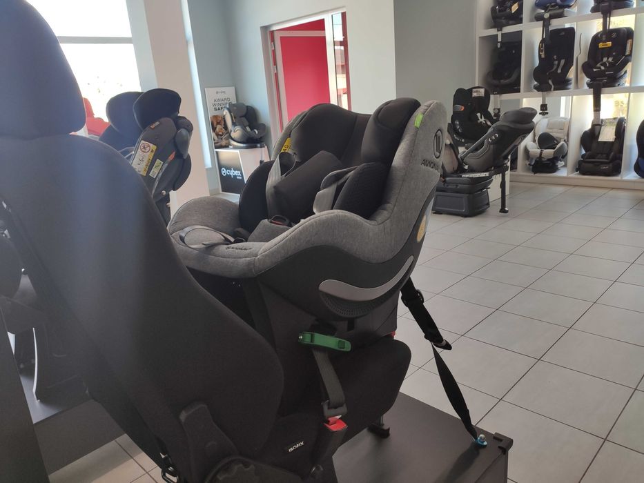 Avionaut Sky i-Size Fotelik RWF tyłem 0-25 kg Test Plus