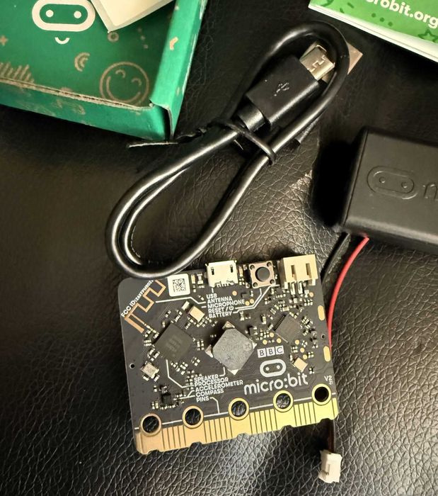 BBC micro:bit V2.2 GO zestaw edukacyjny microbit GO