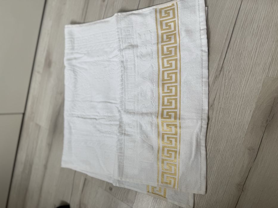 Ręcznik Versace czarny lub biały maly