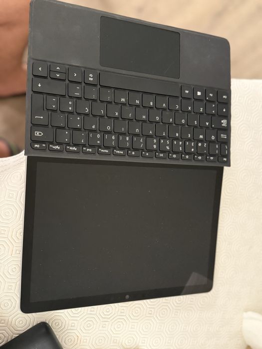 Microsoft Surface Go 2446199626098944004