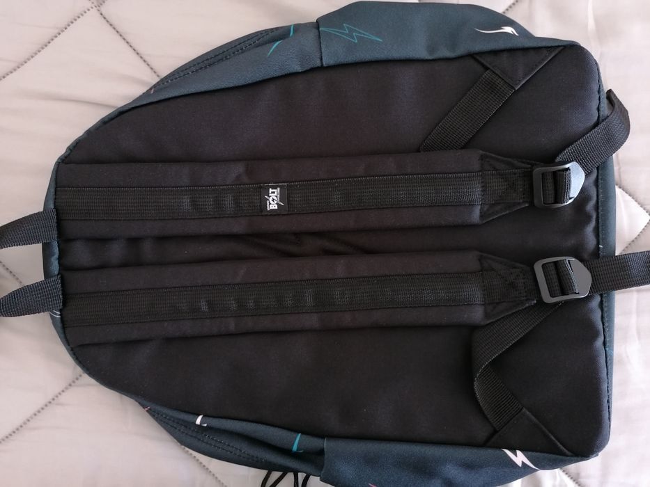 NOVA C/ ETIQUETA PACK Lightning Bolt Mochila + Estojo + Chapéu (P)