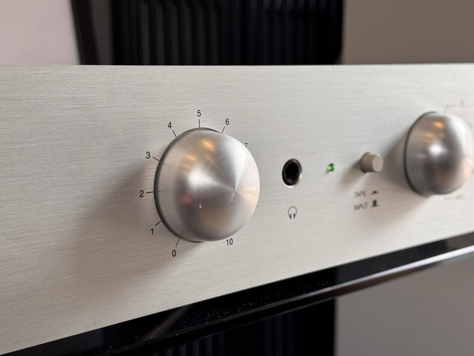 Wzmacniacz Atoll IN100 stereo