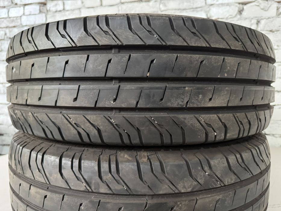 Майже нові літні шини CONTINENTAL 215/60 R17C