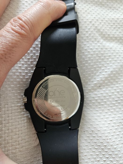 Relógio da marca One