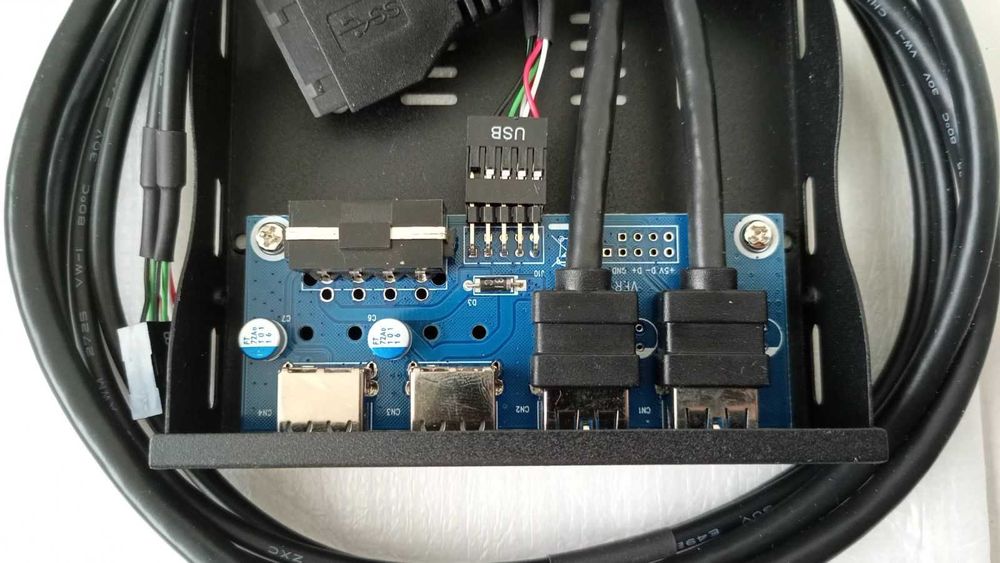 USB передняя панель 3,5" для ПК порты USB 3.0 - 2 шт + USB 2.0 - 2 шт
