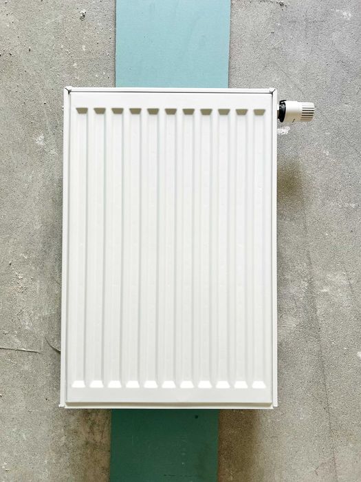 Grzejnik pokojowy | Korado Radik VKM8 | 672 W | Nowy