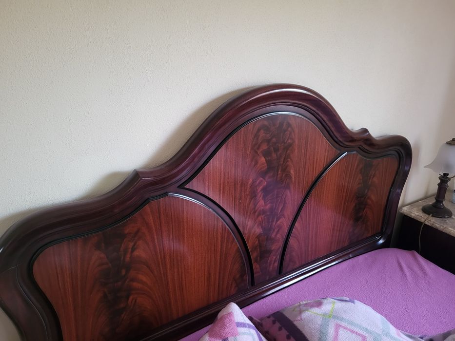 Vendo quarto casal