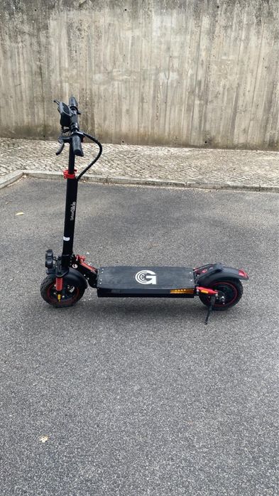 Vendo trotinete elétrica  UrbanGlide E-Crods Pro Lite 2 (ref. E-CRODS PRO LITE 2), 48V/ 10.4Ah, motor 500W nominal/48V.