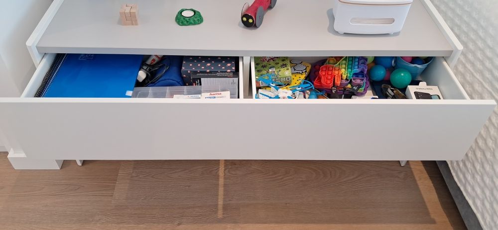 Mesa /secretária multifunções com gaveta