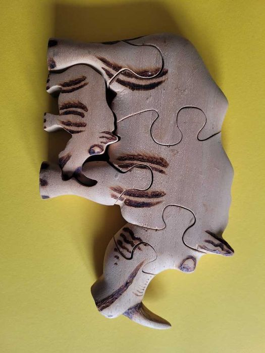 Binquedo em madeira, Rinoceronte com cria, puzzle - novo