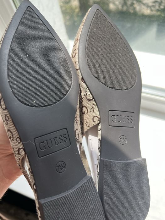 Босоніжки жіночі Guess оригінал