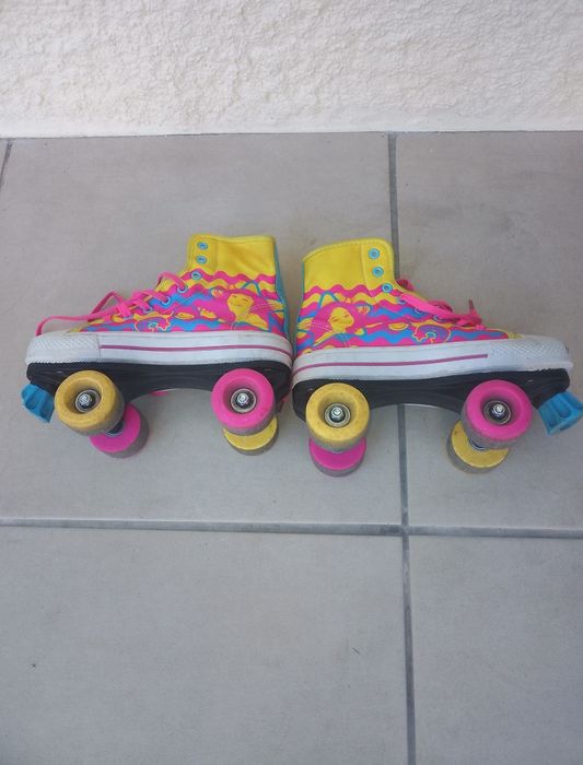 Patins 4 rodas Roces