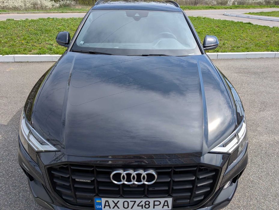 Audi Q8 Premium Plus S-line 2020 рік