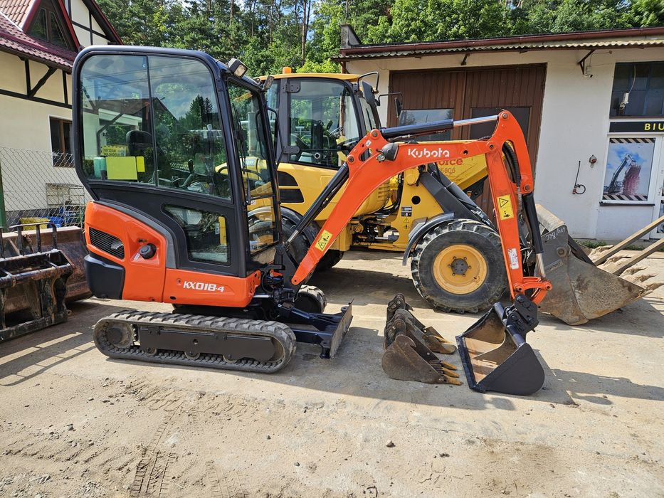 Wynajme koparko-ladowarke i inny sprzęt budowlany..