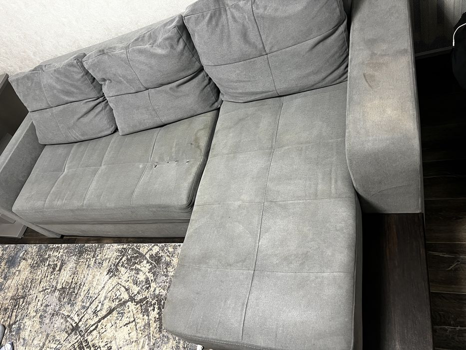 Диван серый  в зал