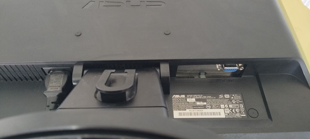 LCD Asus 19" usado
