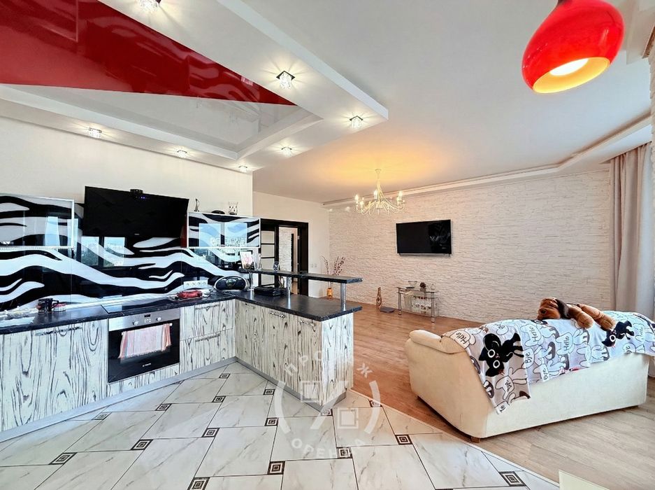 Продаж! Квартира з видом на озеро, Шумського 5, 107 м2