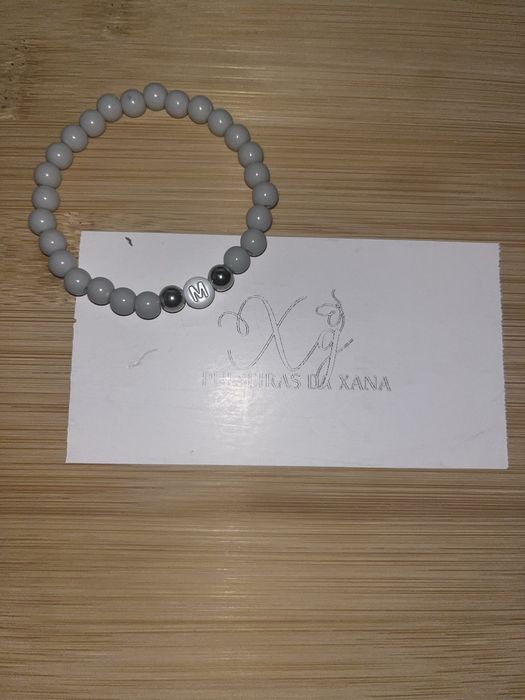 Pulseira com a inicial M