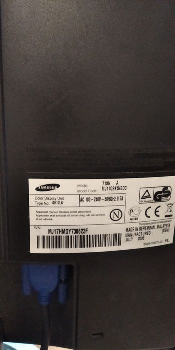 Monitor Samsung SyncMaster713n