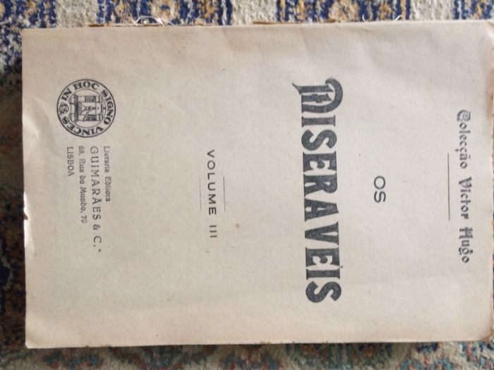 Livro ''os miseráveis''