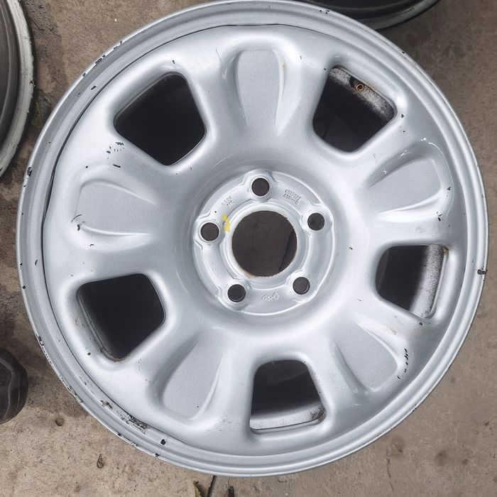 Felgi stalowe 16 5x114,3 Dacia Duster, Renault