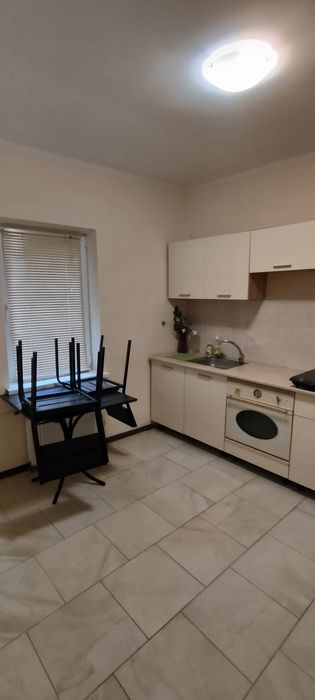 Будинок. До 4 осіб, Окрестности вхід, закритий двір, ВПО, мож.з тварин