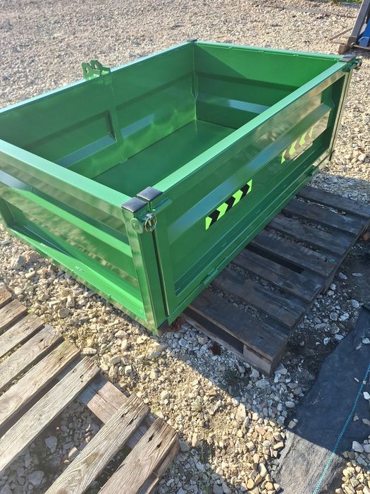 Na tylni TUZ skrzynia transportowa do ciągnika