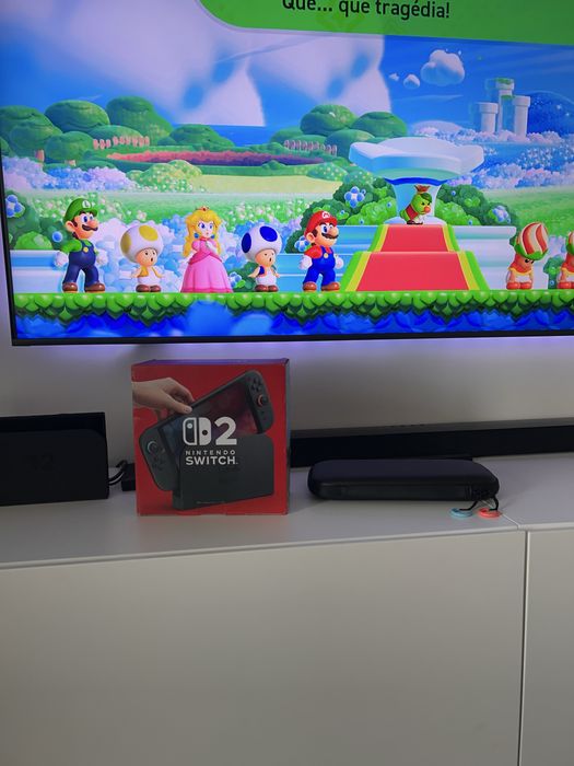 Nintendo Switch 2 C/ Nova + Acessorios e Garantia Até 08/2028