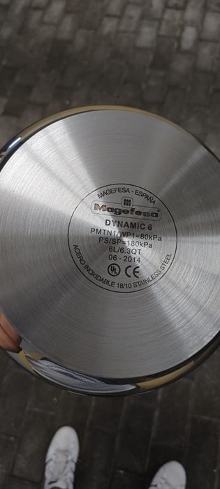 Panela de pressão Magefesa nova 6L